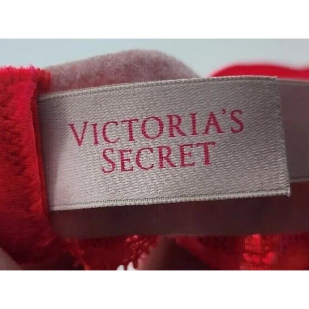 Victoria’s Secret Very Sexy Unlined Demi Neon Pink Sheer Lace Bra Size 32B - Picture 7 of 9